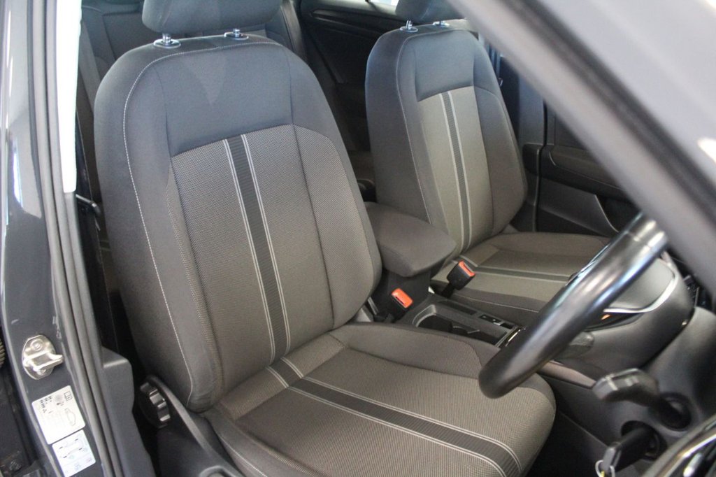 Used Volkswagen T-Roc 2019 for sale - 76923208: Photo 19