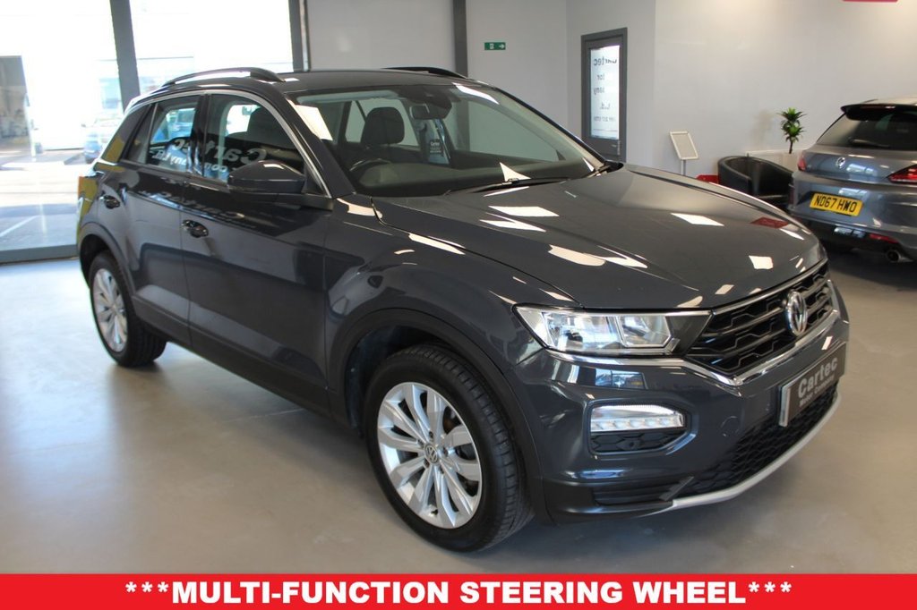 Used Volkswagen T-Roc 2019 for sale - 76923208: Photo 2