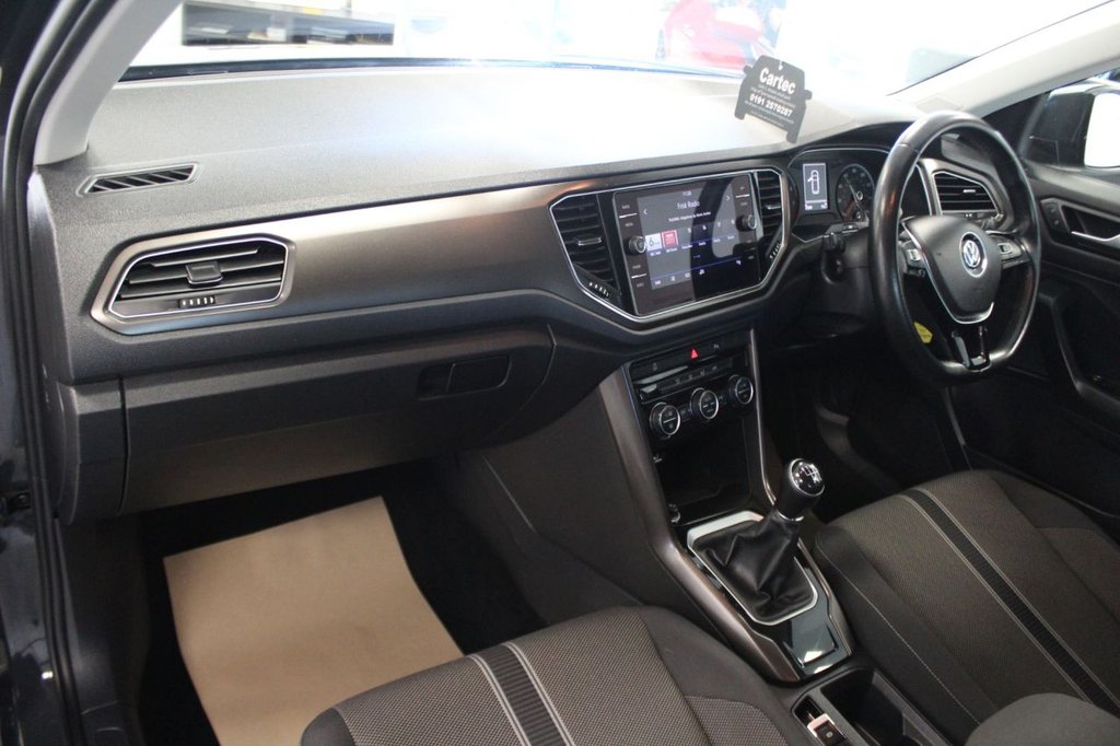 Used Volkswagen T-Roc 2019 for sale - 76923208: Photo 20