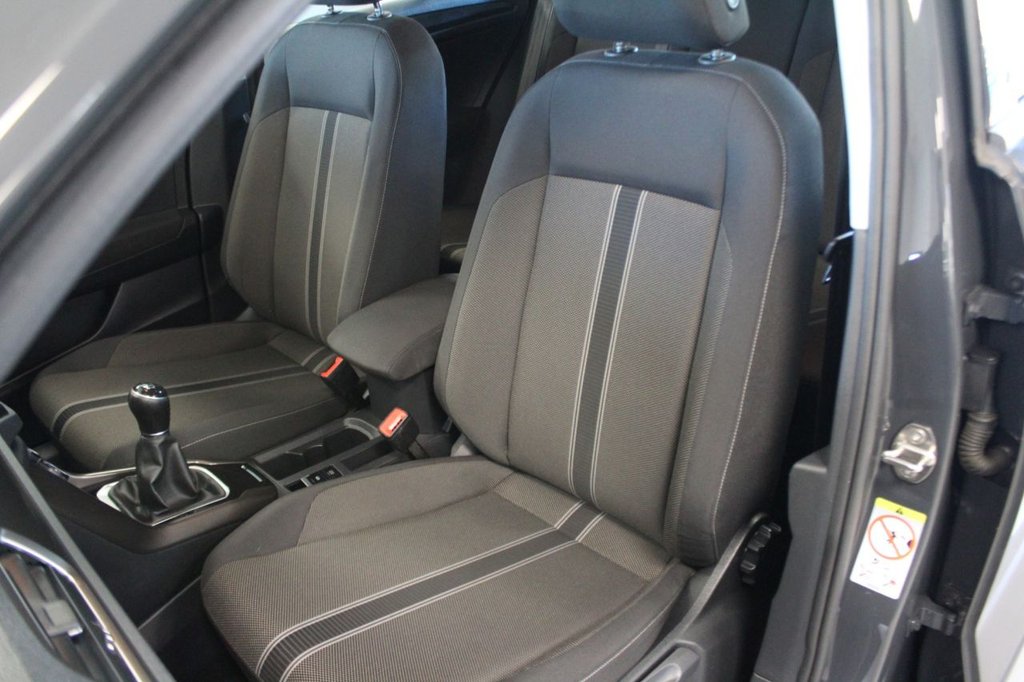 Used Volkswagen T-Roc 2019 for sale - 76923208: Photo 22