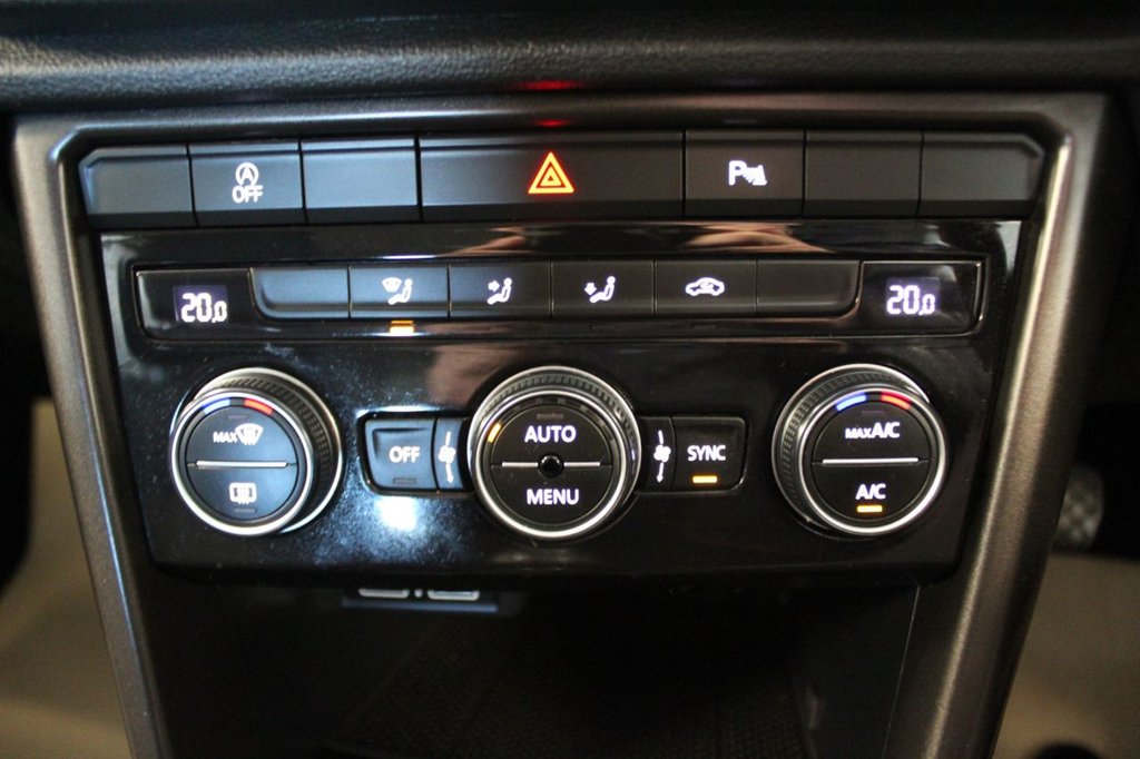 Used Volkswagen T-Roc 2019 for sale - 76923208: Photo 30