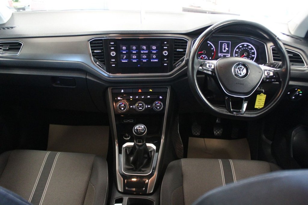 Used Volkswagen T-Roc 2019 for sale - 76923208: Photo 32