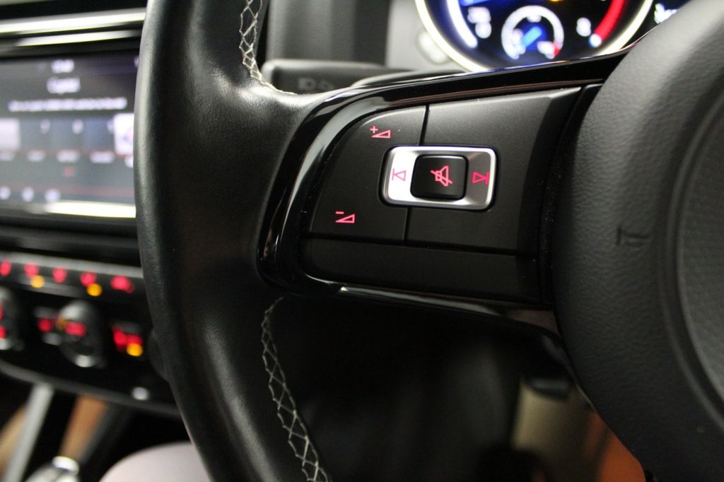 Used Volkswagen Scirocco 2017 for sale - 77007245: Photo 50