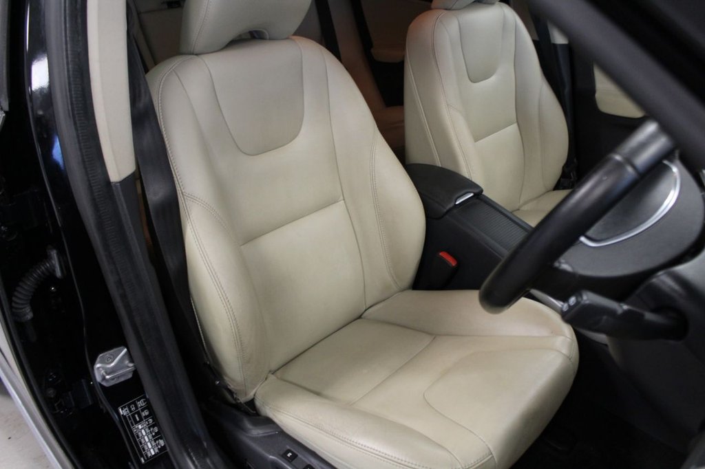 Used Volvo XC60 2015 for sale - 76883210: Photo 18