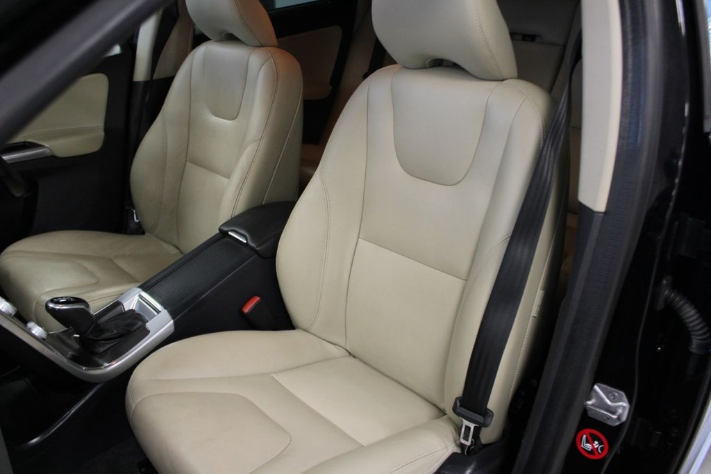 Used Volvo XC60 2015 for sale - 76883210: Photo 22