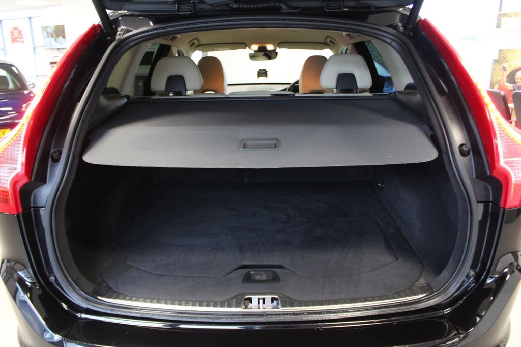 Used Volvo XC60 2015 for sale - 76883210: Photo 27