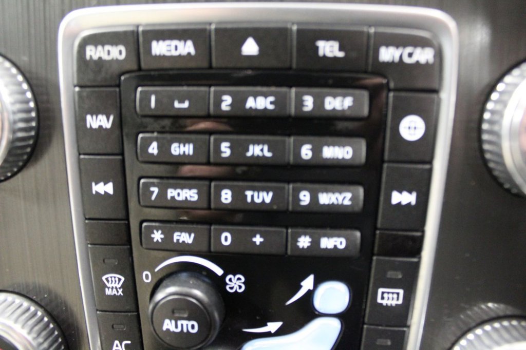 Used Volvo XC60 2015 for sale - 76883210: Photo 41