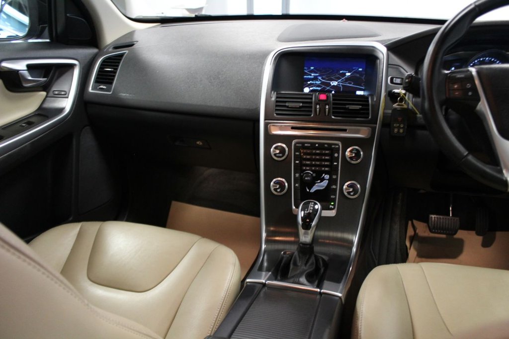 Used Volvo XC60 2015 for sale - 76883210: Photo 44