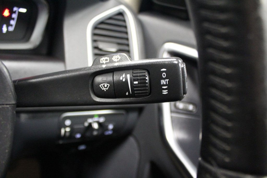 Used Volvo XC60 2015 for sale - 76883210: Photo 50