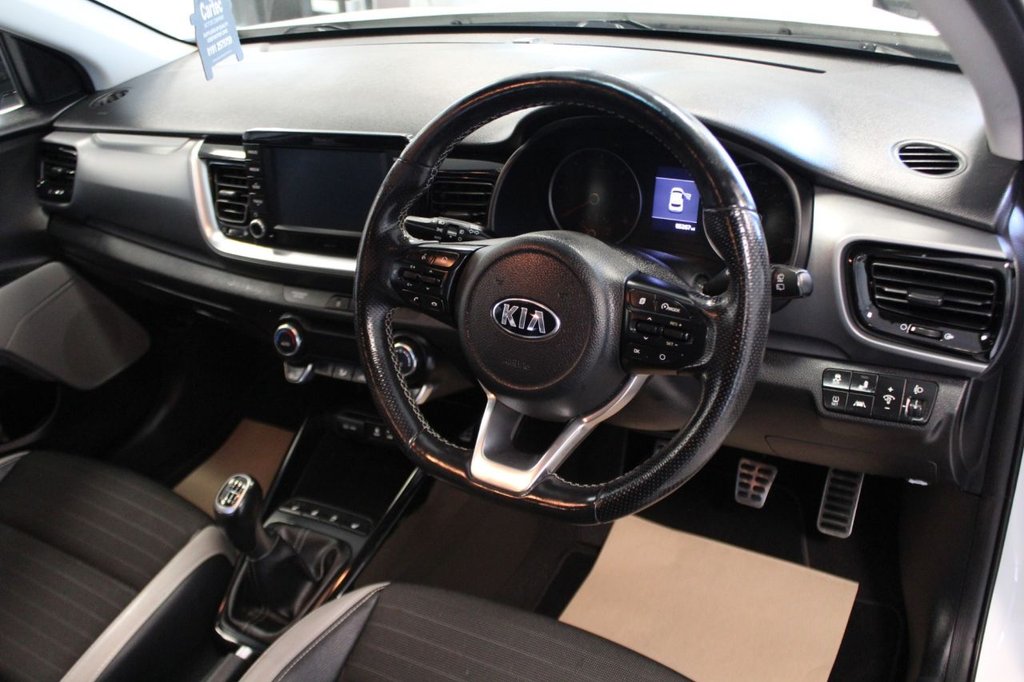 Used Kia Stonic 2018 for sale - 76883265: Photo 18