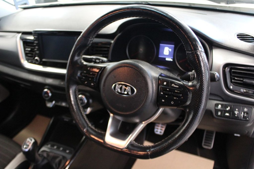 Used Kia Stonic 2018 for sale - 76883265: Photo 31