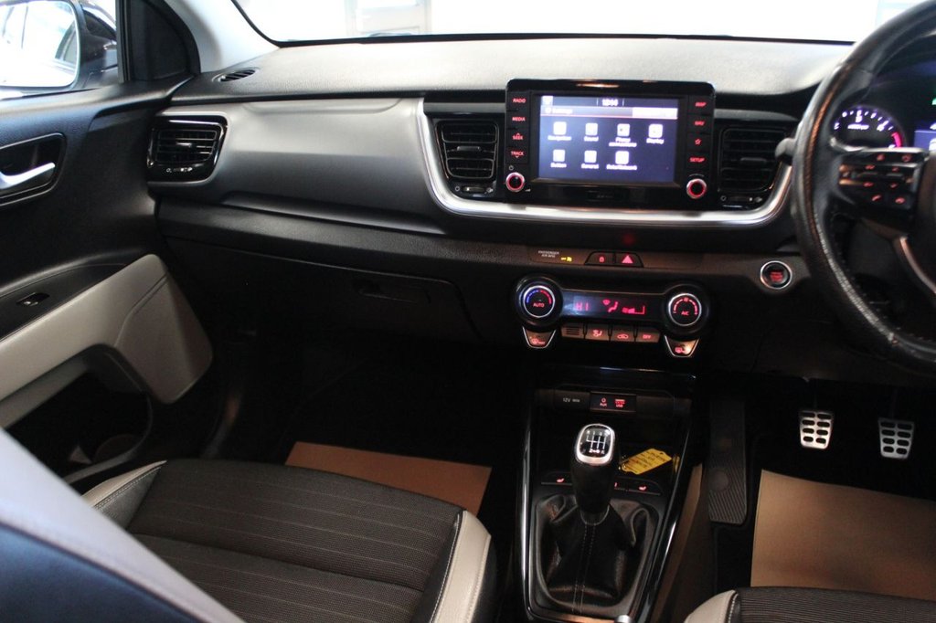 Used Kia Stonic 2018 for sale - 76883265: Photo 34