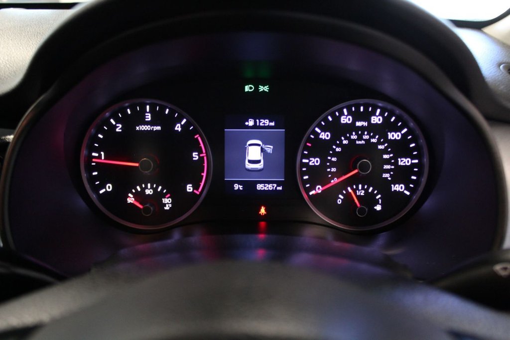 Used Kia Stonic 2018 for sale - 76883265: Photo 38