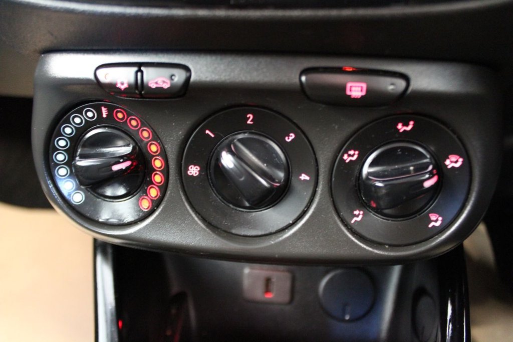 Used Vauxhall ADAM 2015 for sale - 76883604: Photo 39