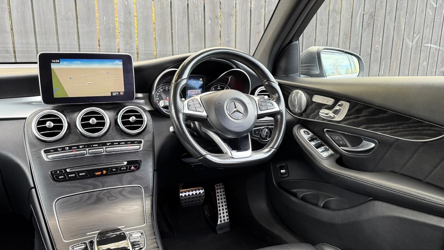 Used Mercedes-Benz GLC 2016 for sale - 76622993: Photo 15