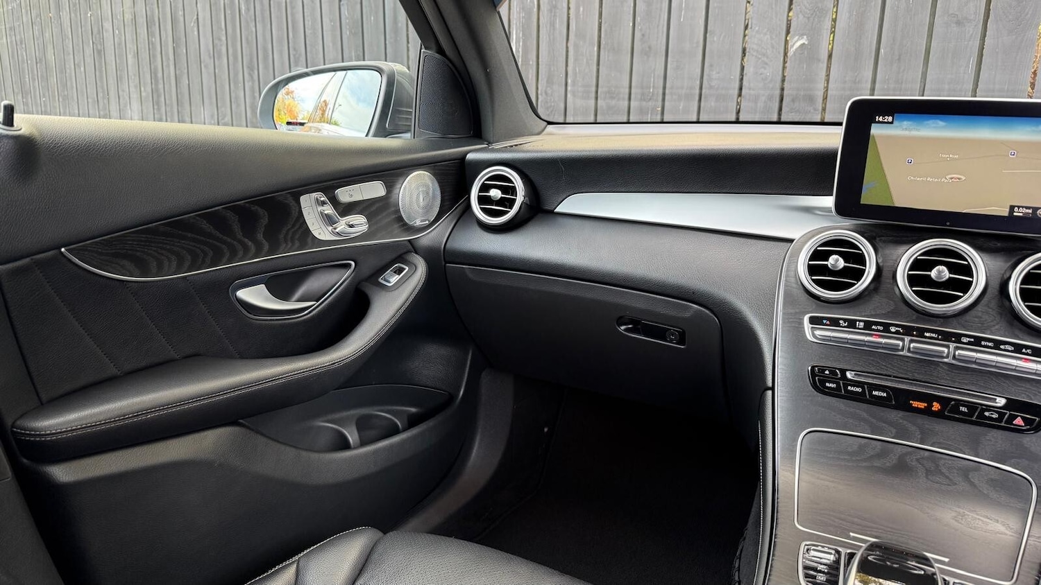 Used Mercedes-Benz GLC 2016 for sale - 76622993: Photo 20