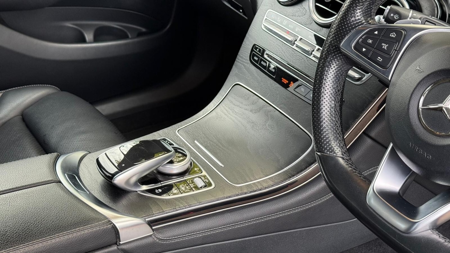 Used Mercedes-Benz GLC 2016 for sale - 76622993: Photo 22