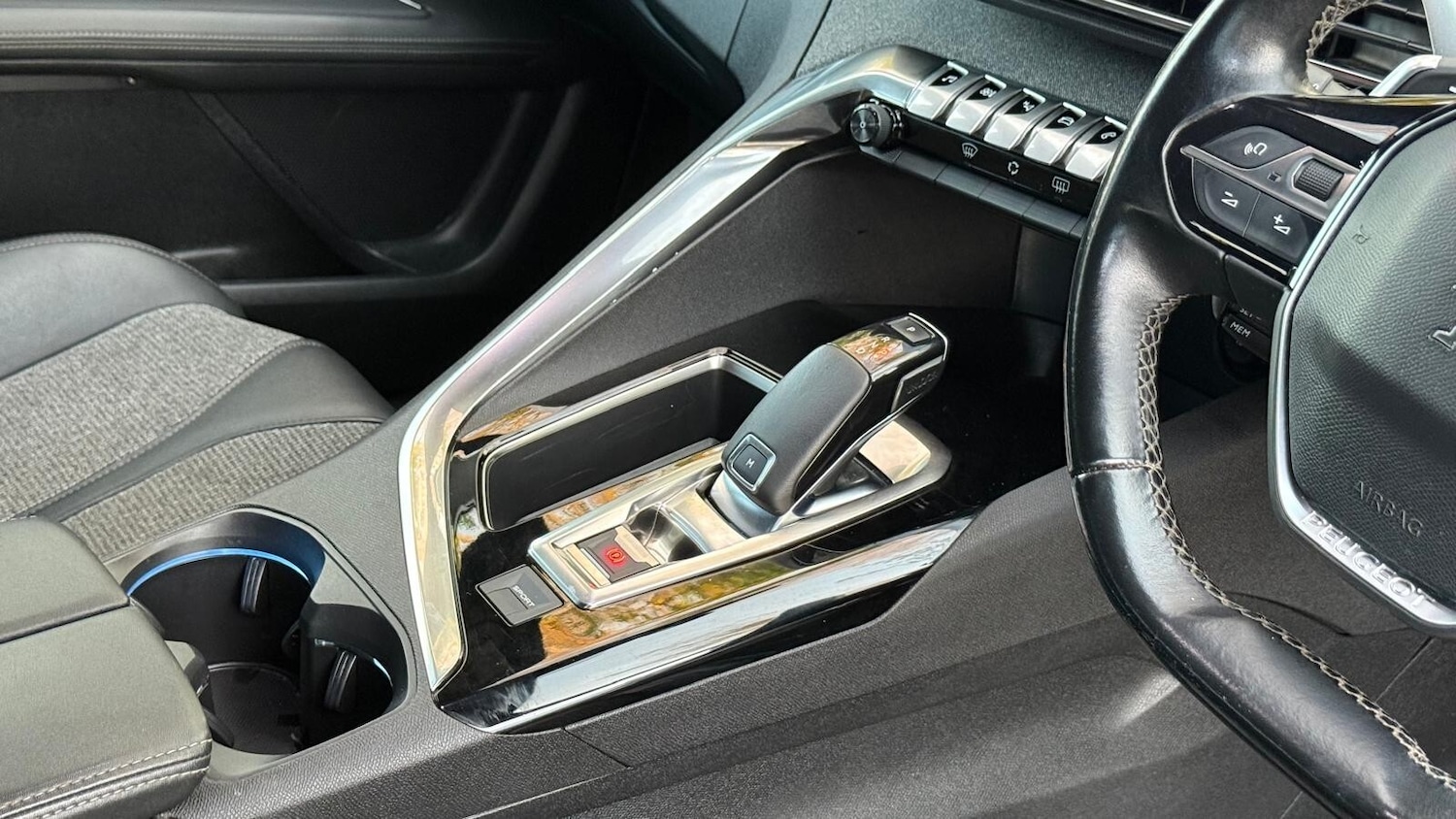 Used Peugeot 3008 2020 for sale - 76661088: Photo 22