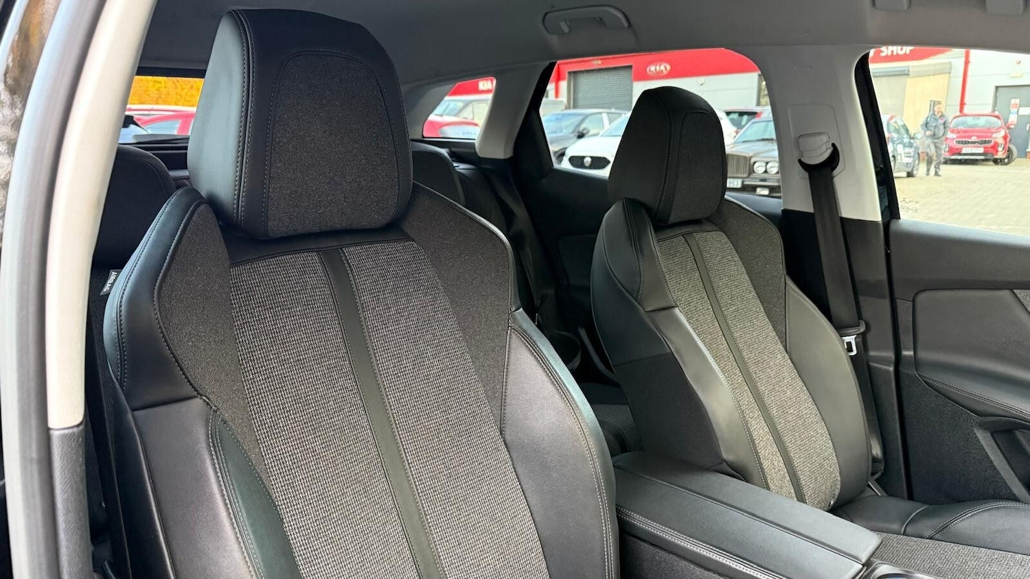 Used Peugeot 3008 2020 for sale - 76661088: Photo 24