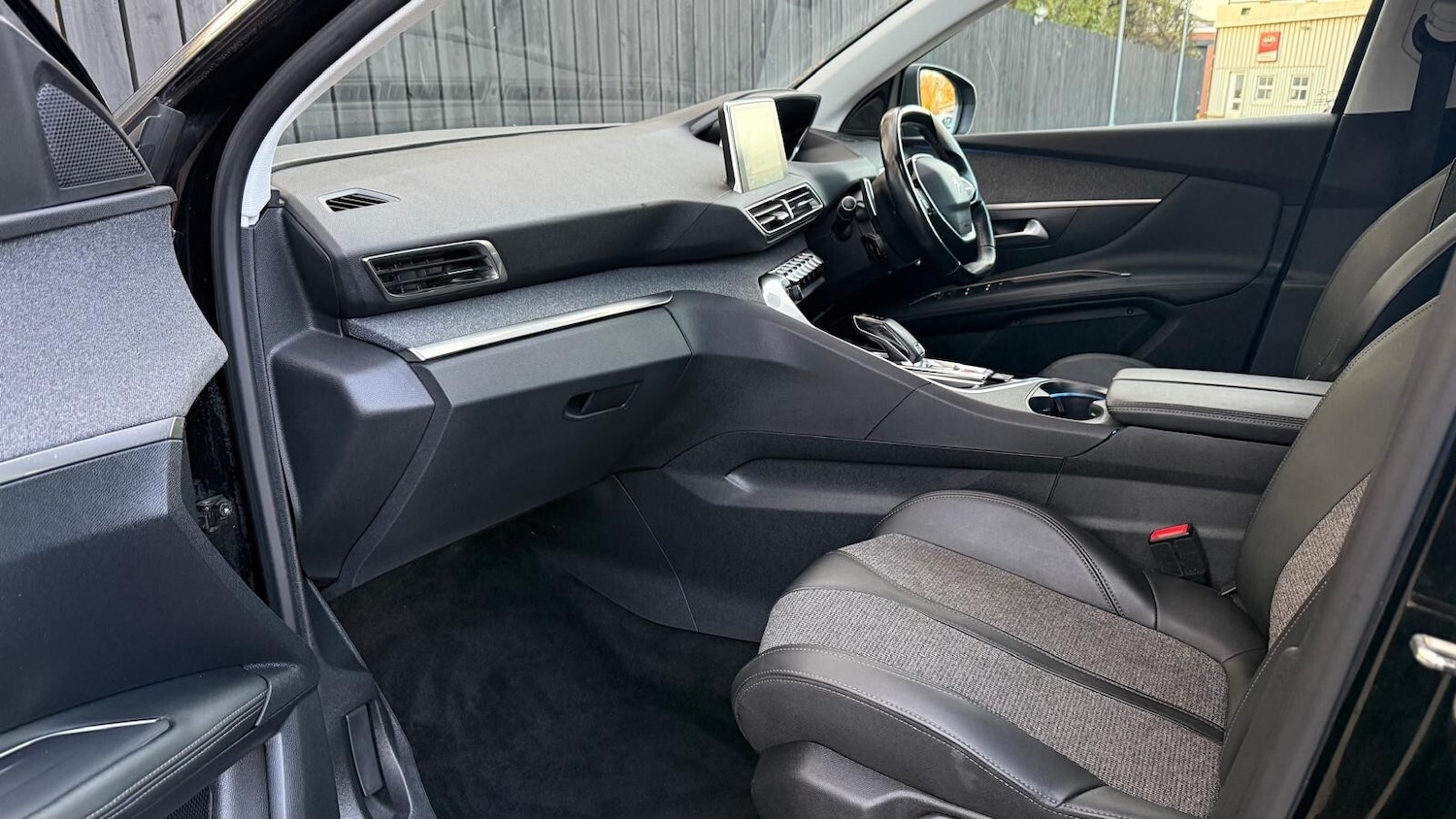 Used Peugeot 3008 2020 for sale - 76661088: Photo 25