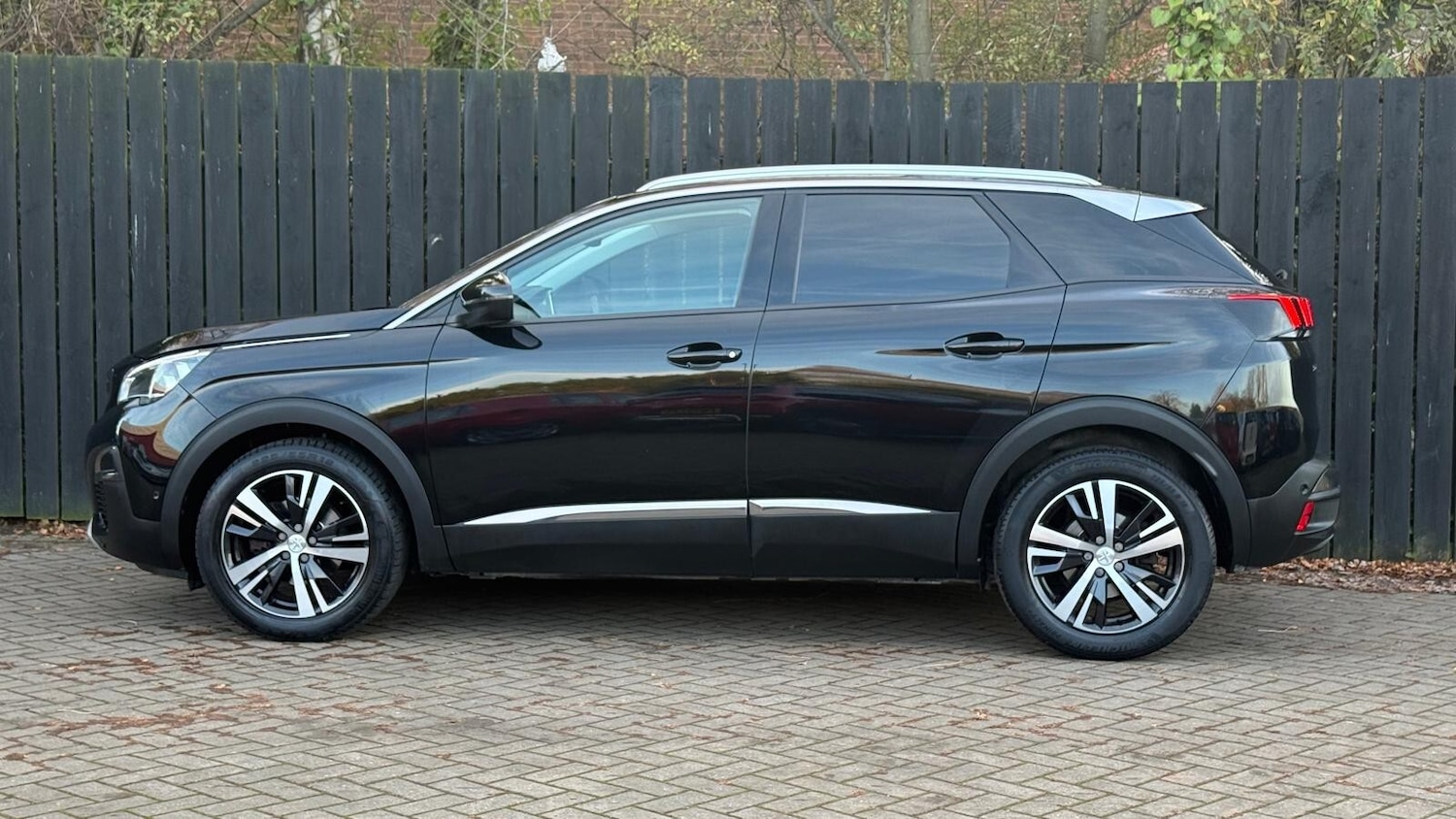 Used Peugeot 3008 2020 for sale - 76661088: Photo 5