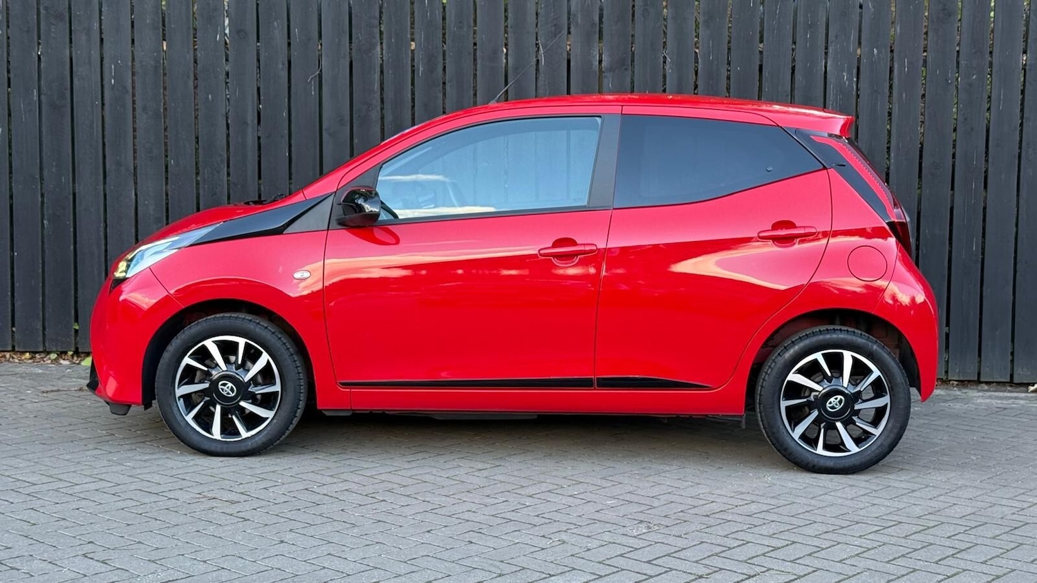 Used Toyota AYGO 2021 for sale - 76622973: Photo 5