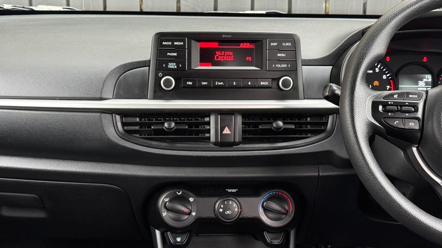 Used Kia Picanto 2022 for sale - 76623001: Photo 17