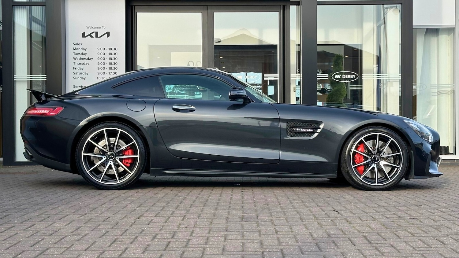 Used Mercedes-Benz AMG GT 2015 for sale - 76622964: Photo 16