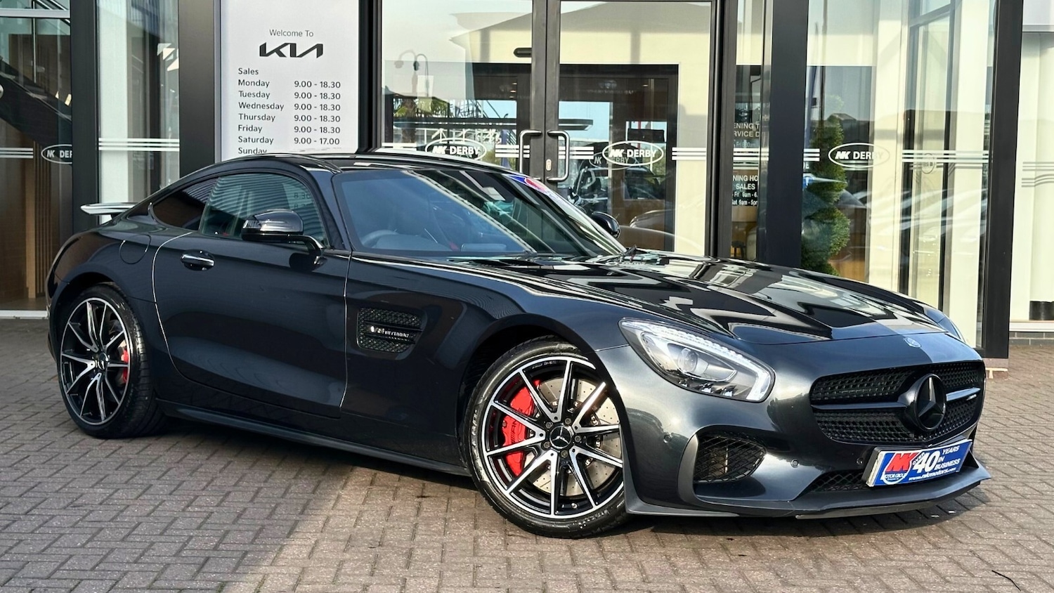 Used Mercedes-Benz AMG GT 2015 for sale - 76622964: Photo 2