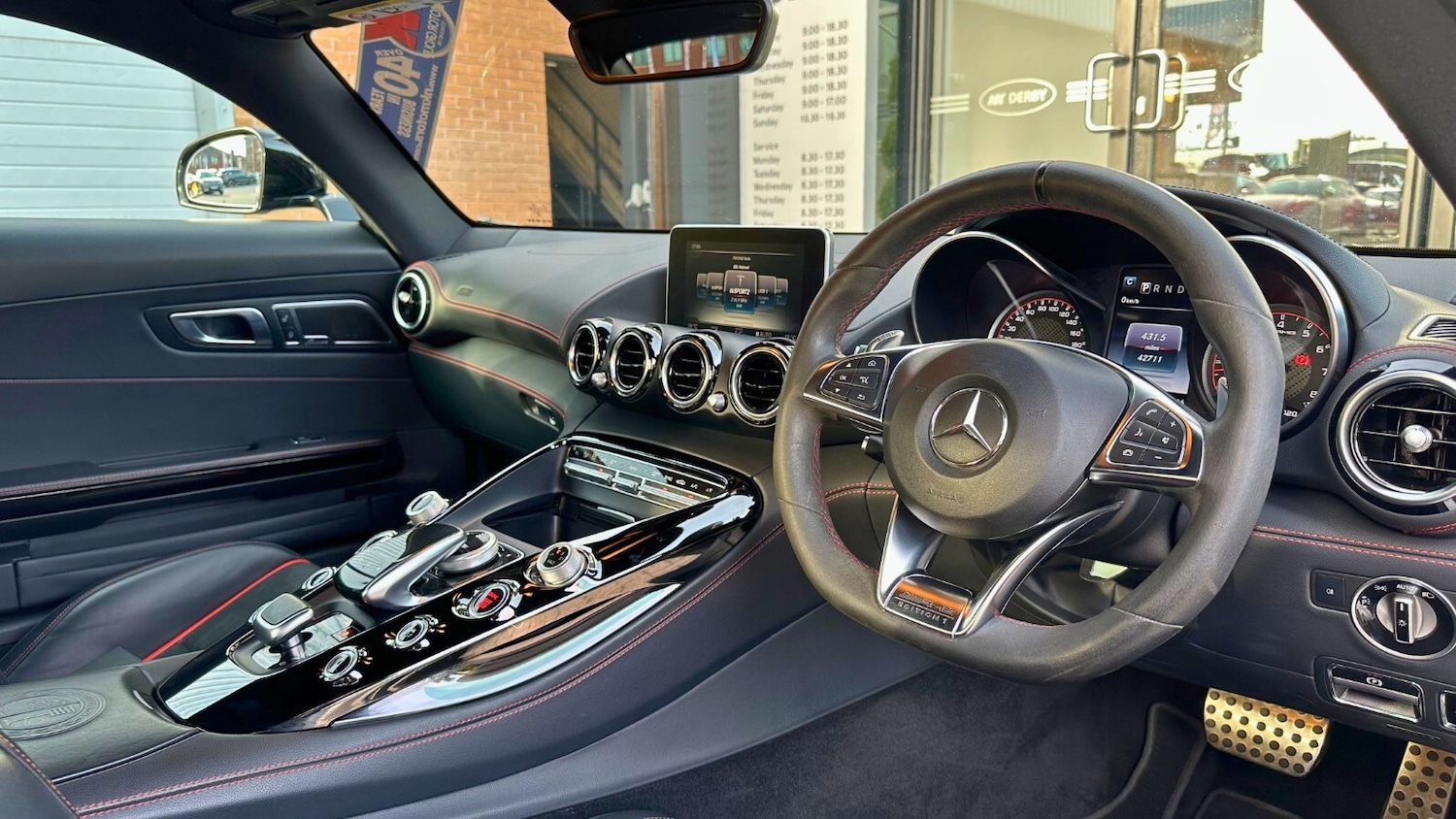 Used Mercedes-Benz AMG GT 2015 for sale - 76622964: Photo 29