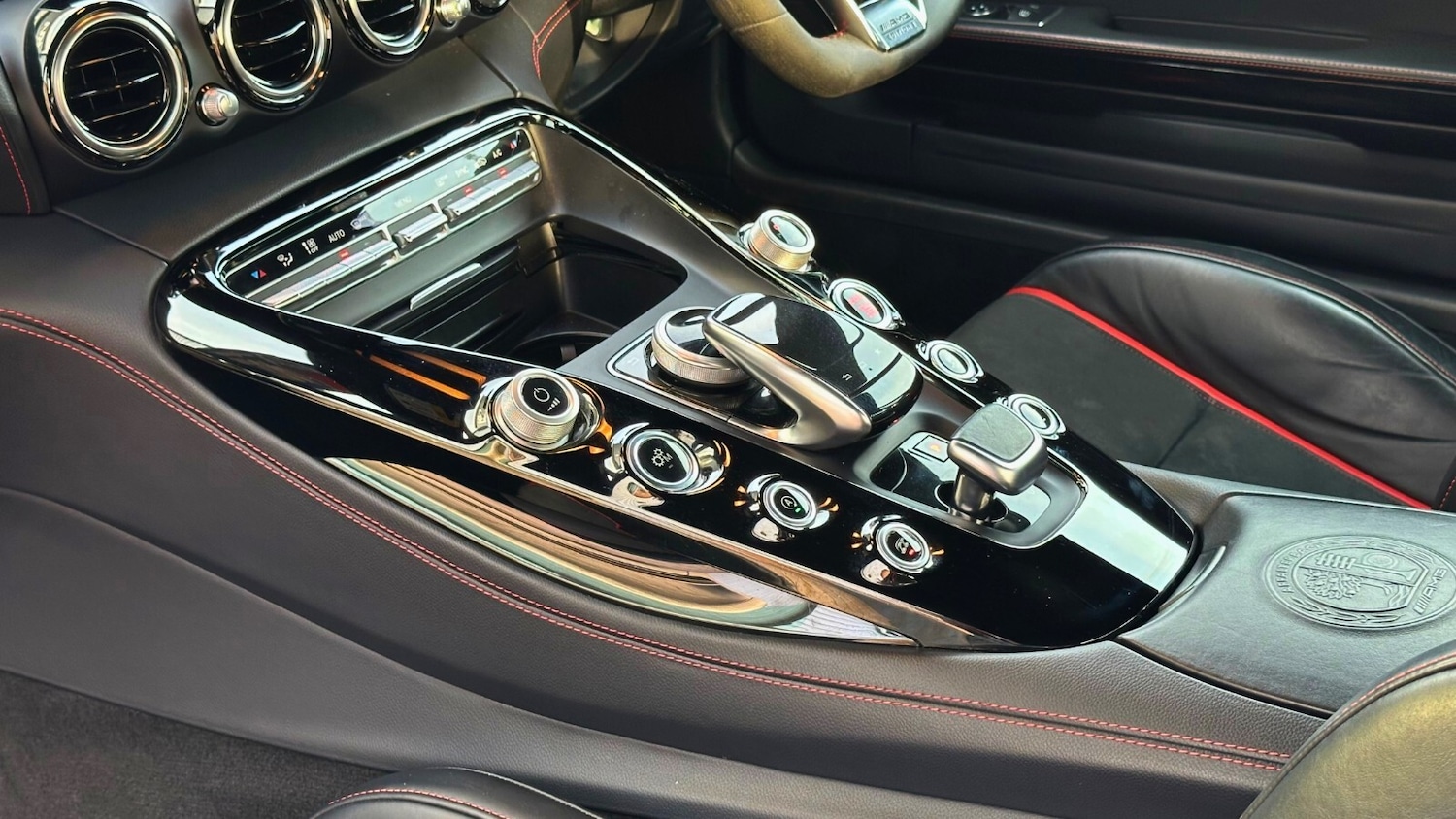 Used Mercedes-Benz AMG GT 2015 for sale - 76622964: Photo 40