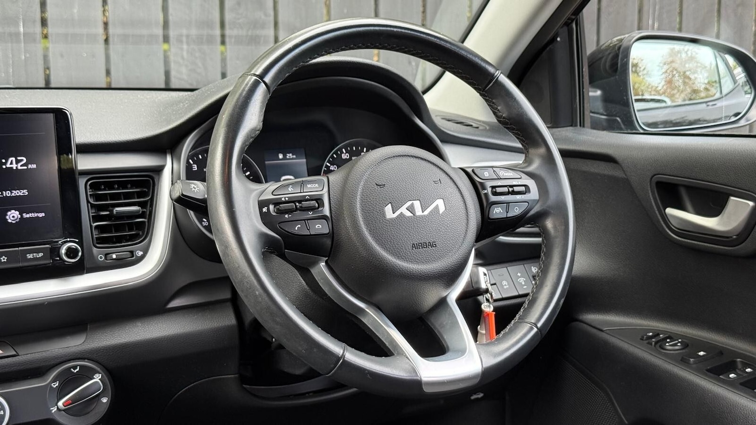 Used Kia Stonic 2021 for sale - 76622933: Photo 16