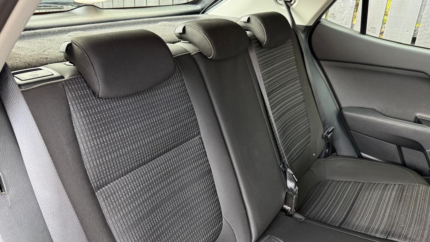 Used Kia Stonic 2021 for sale - 76622933: Photo 28