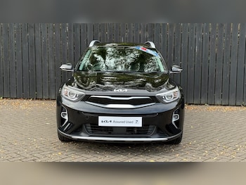 Used Kia Stonic 2021 for sale - 76622933: Photo