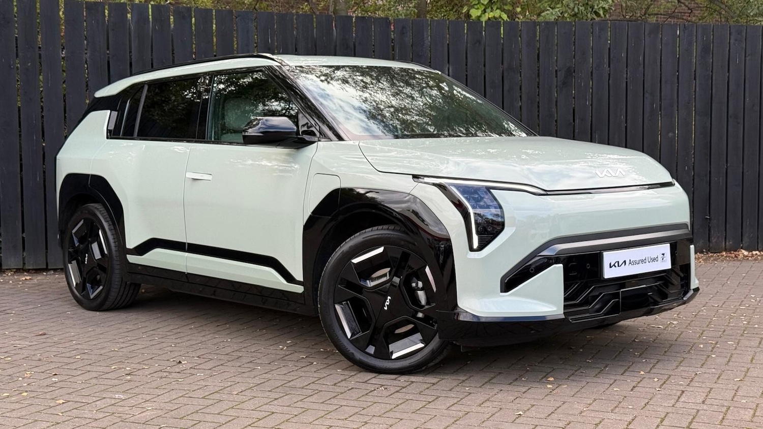 Used Kia EV3 2024 for sale - 76622975: Photo 2