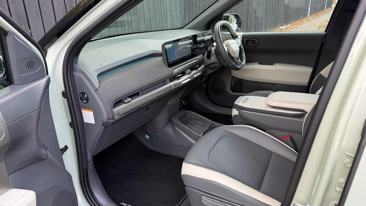 Used Kia EV3 2024 for sale - 76622975: Photo 25