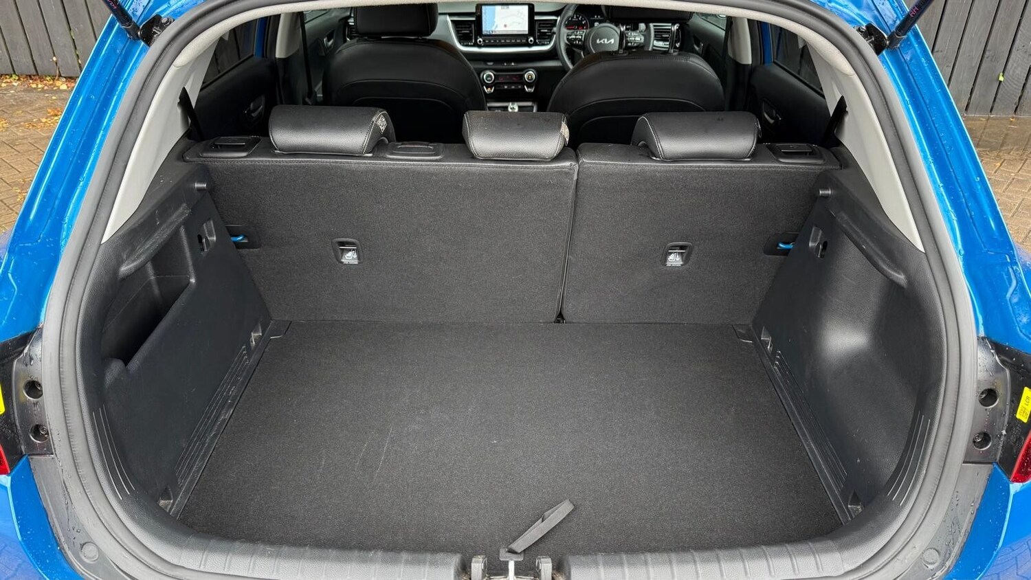 Used Kia Stonic 2023 for sale - 76622967: Photo 10