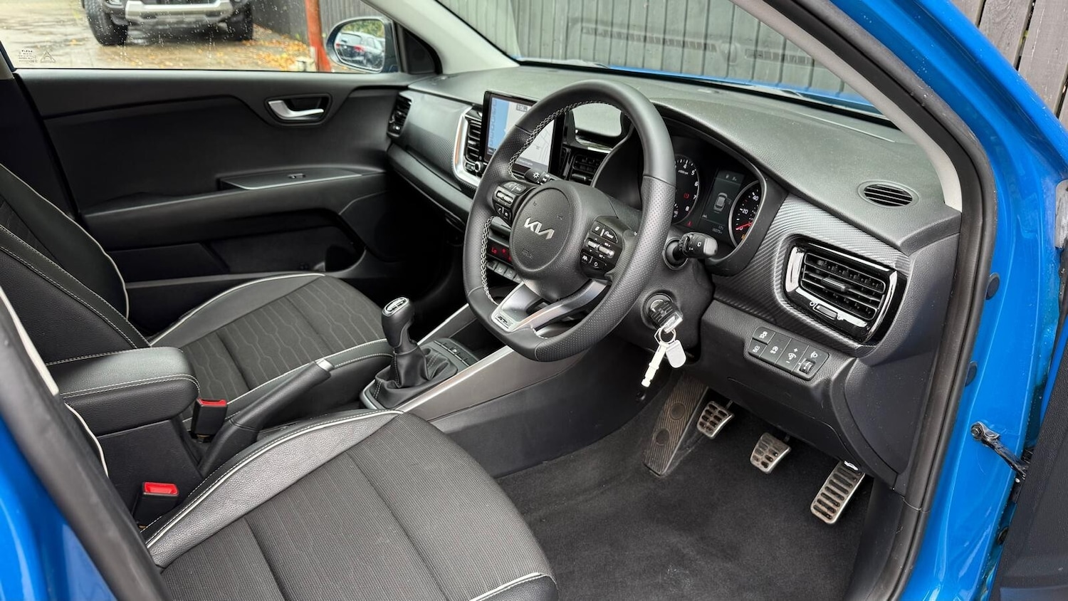 Used Kia Stonic 2023 for sale - 76622967: Photo 24