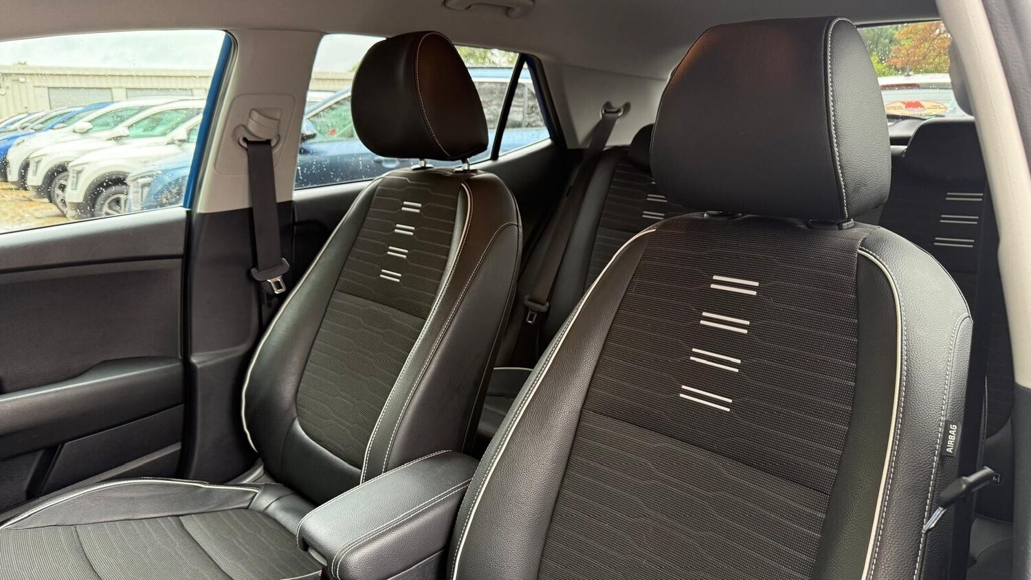 Used Kia Stonic 2023 for sale - 76622967: Photo 27