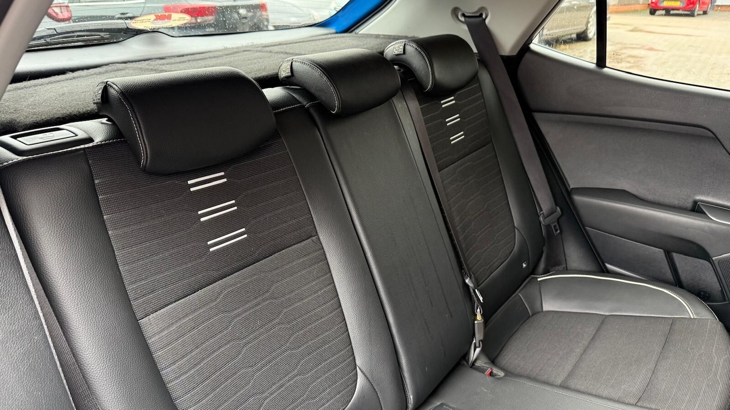 Used Kia Stonic 2023 for sale - 76622967: Photo 29