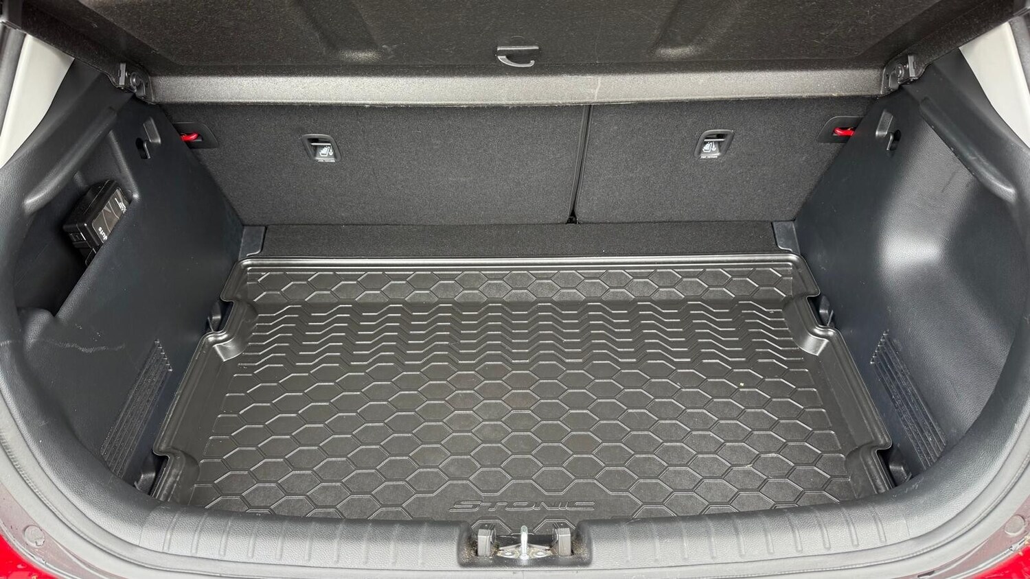 Used Kia Stonic 2023 for sale - 76622960: Photo 10