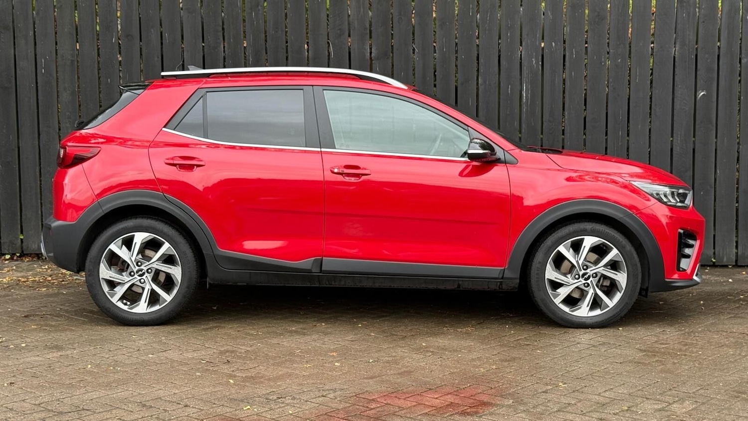 Used Kia Stonic 2023 for sale - 76622960: Photo 12