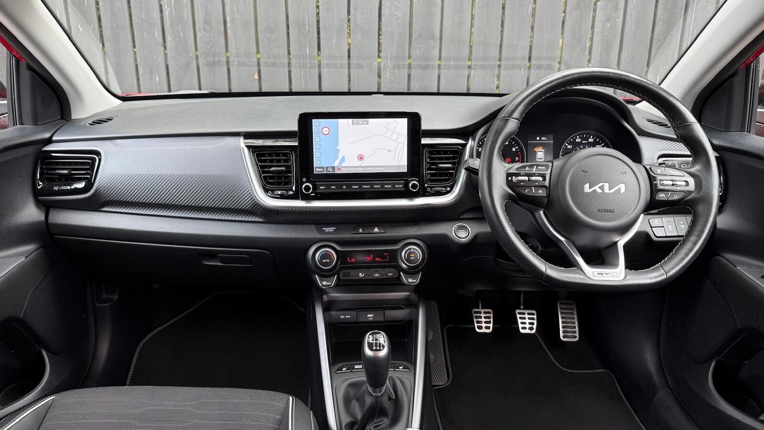 Used Kia Stonic 2023 for sale - 76622960: Photo 15