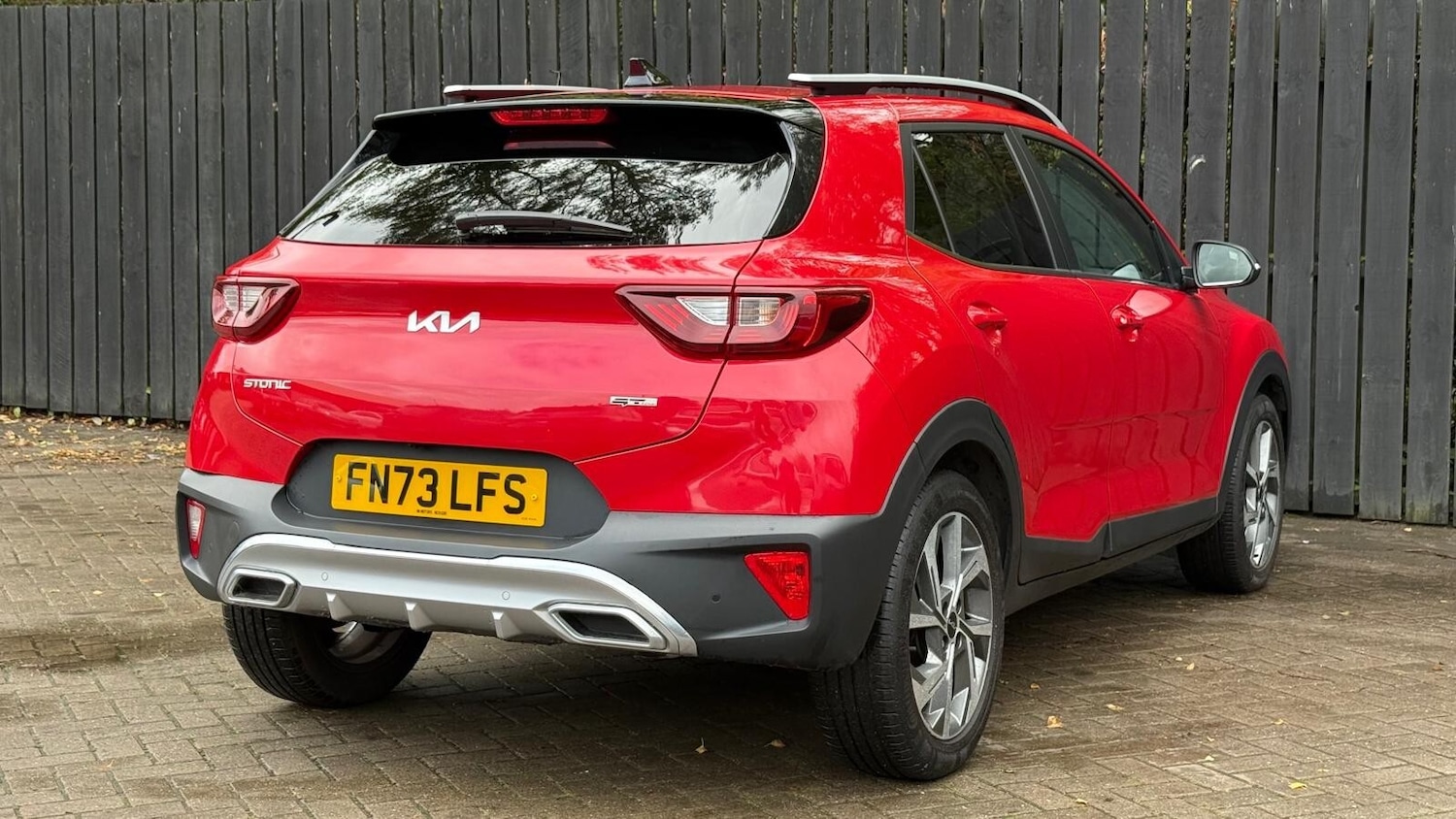 Used Kia Stonic 2023 for sale - 76622960: Photo 6