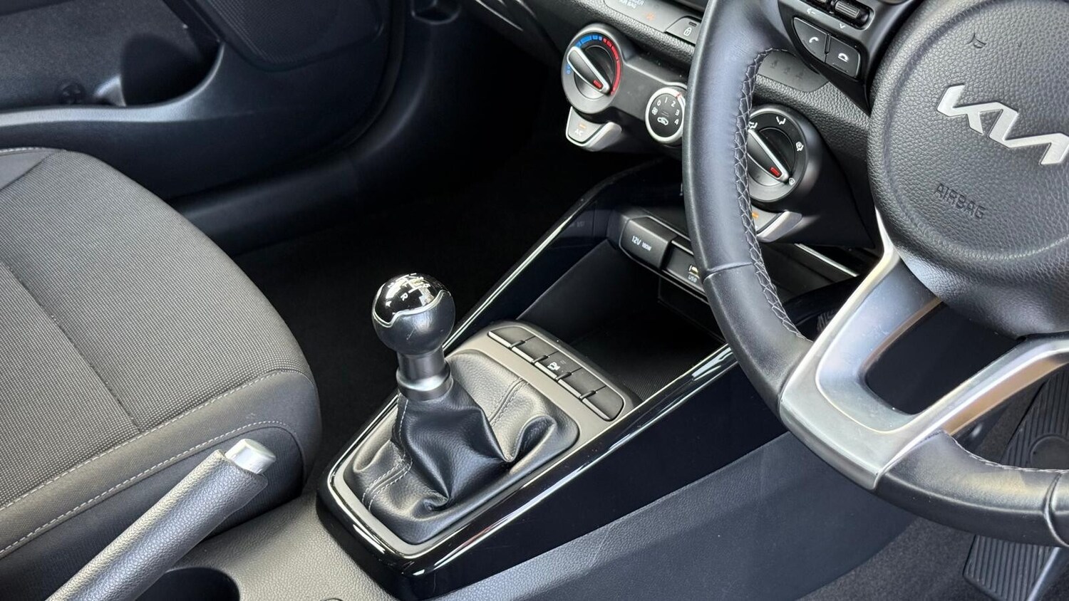 Used Kia Rio 2023 for sale - 76623009: Photo 23