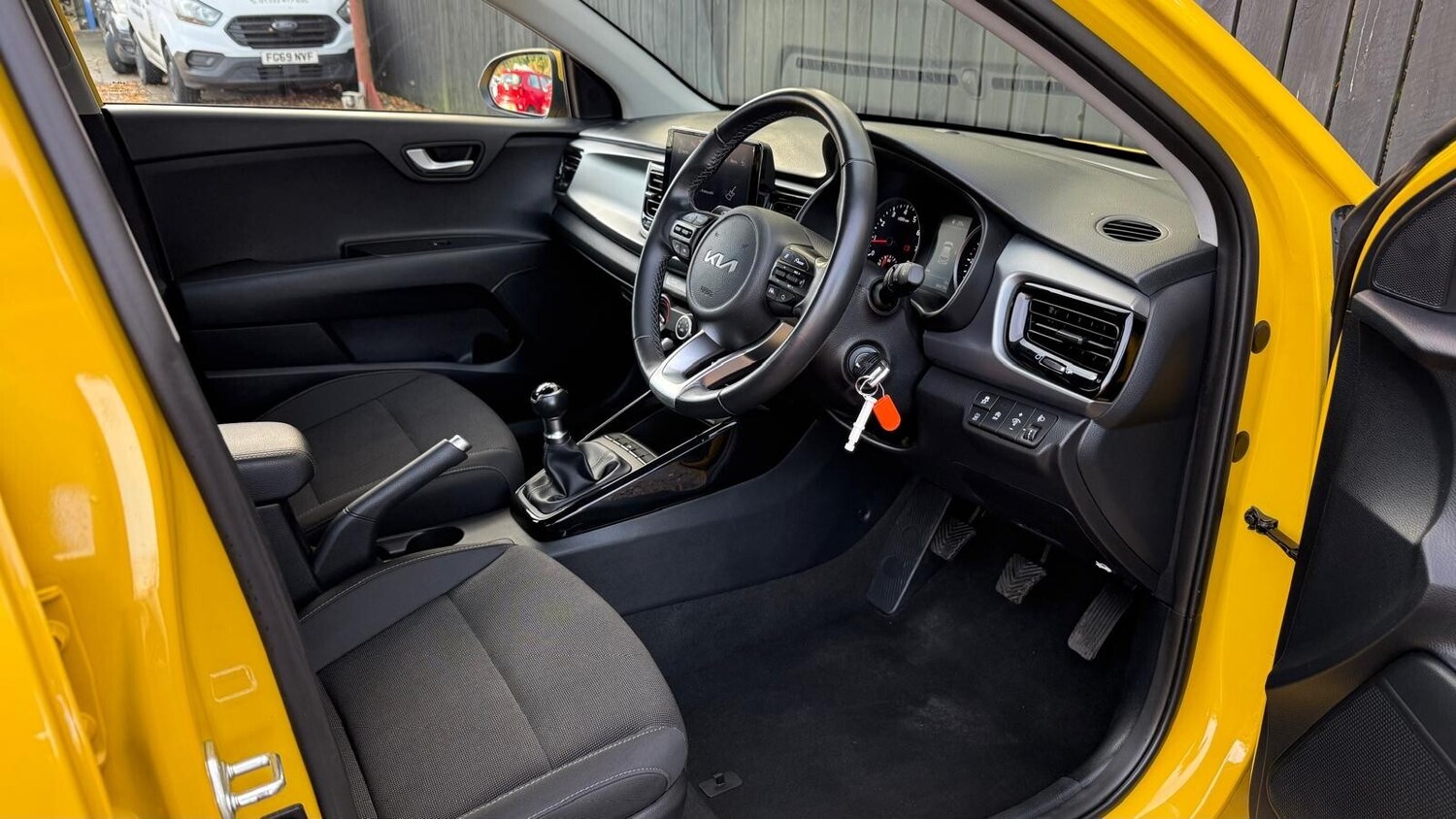 Used Kia Rio 2023 for sale - 76623009: Photo 24