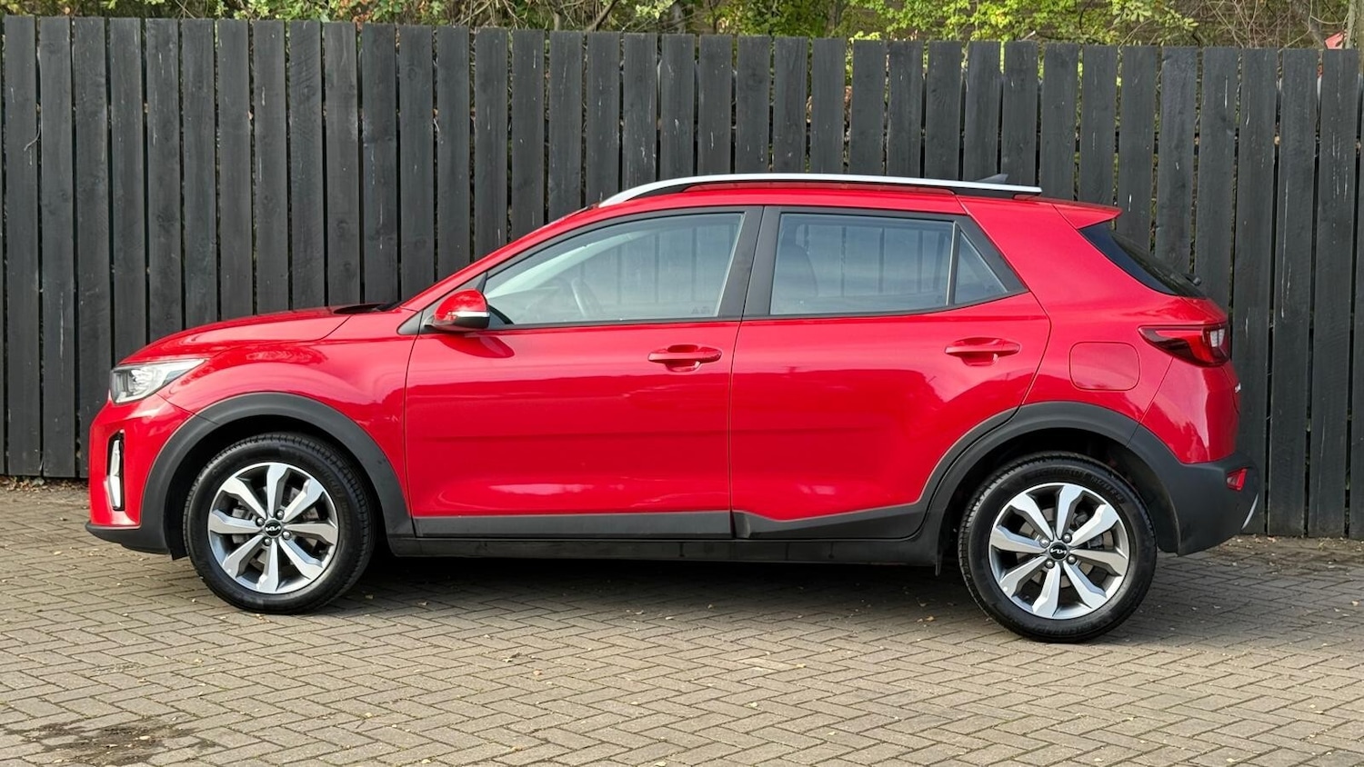 Used Kia Stonic 2024 for sale - 76622978: Photo 5