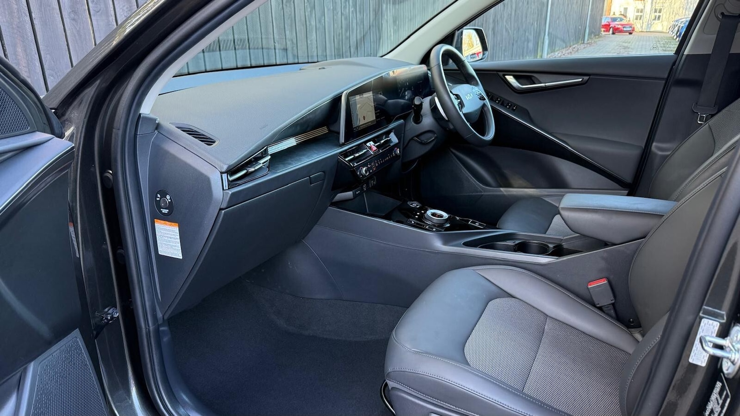 Used Kia Niro 2024 for sale - 76661067: Photo 25