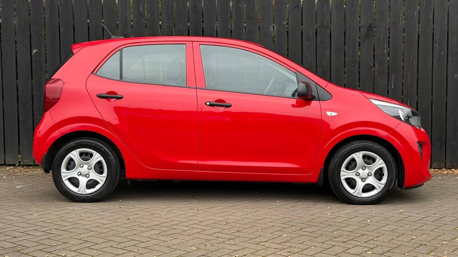Used Kia Picanto 2022 for sale - 76622984: Photo 11