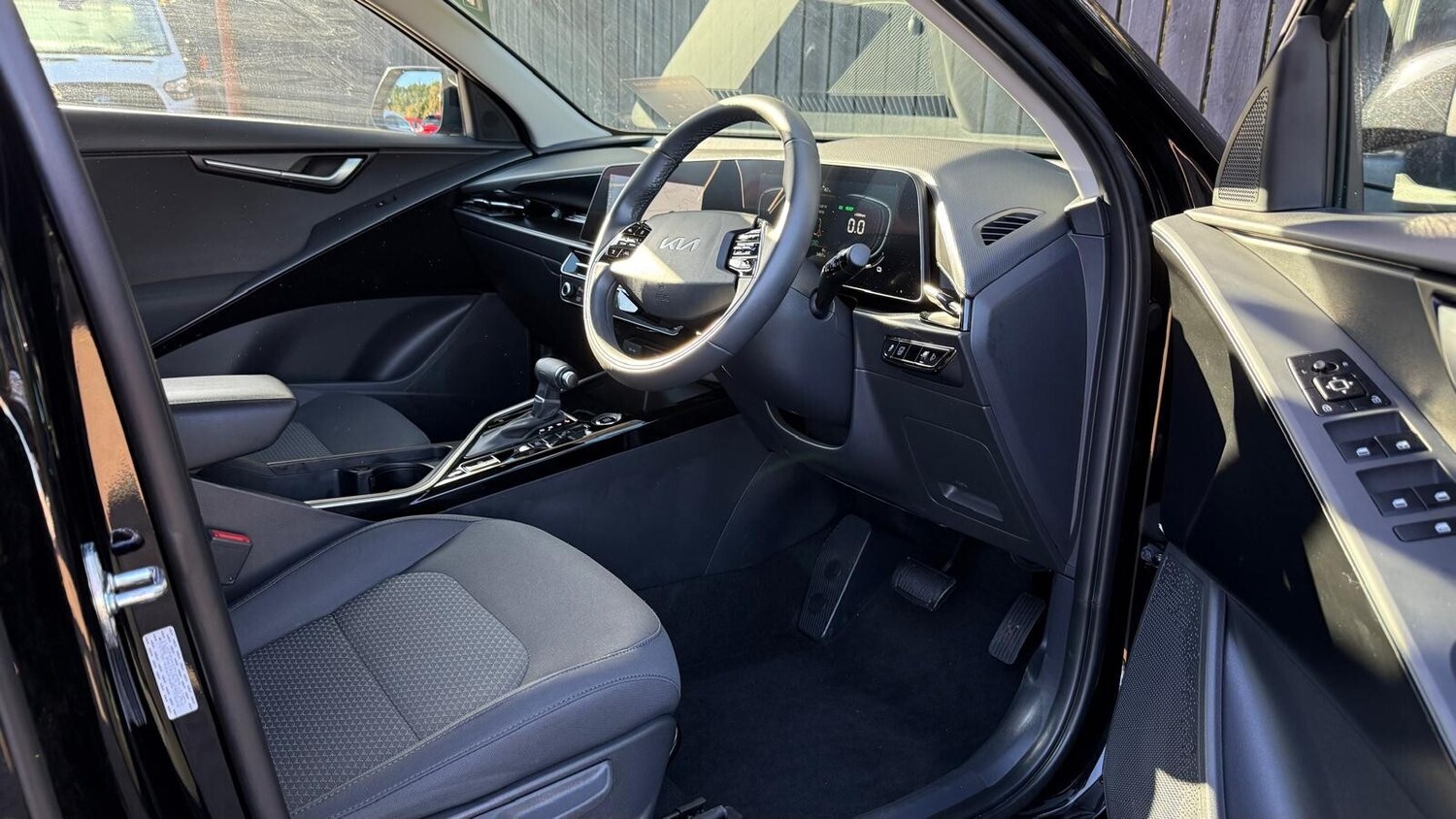 Used Kia Niro 2025 for sale - 76622999: Photo 24